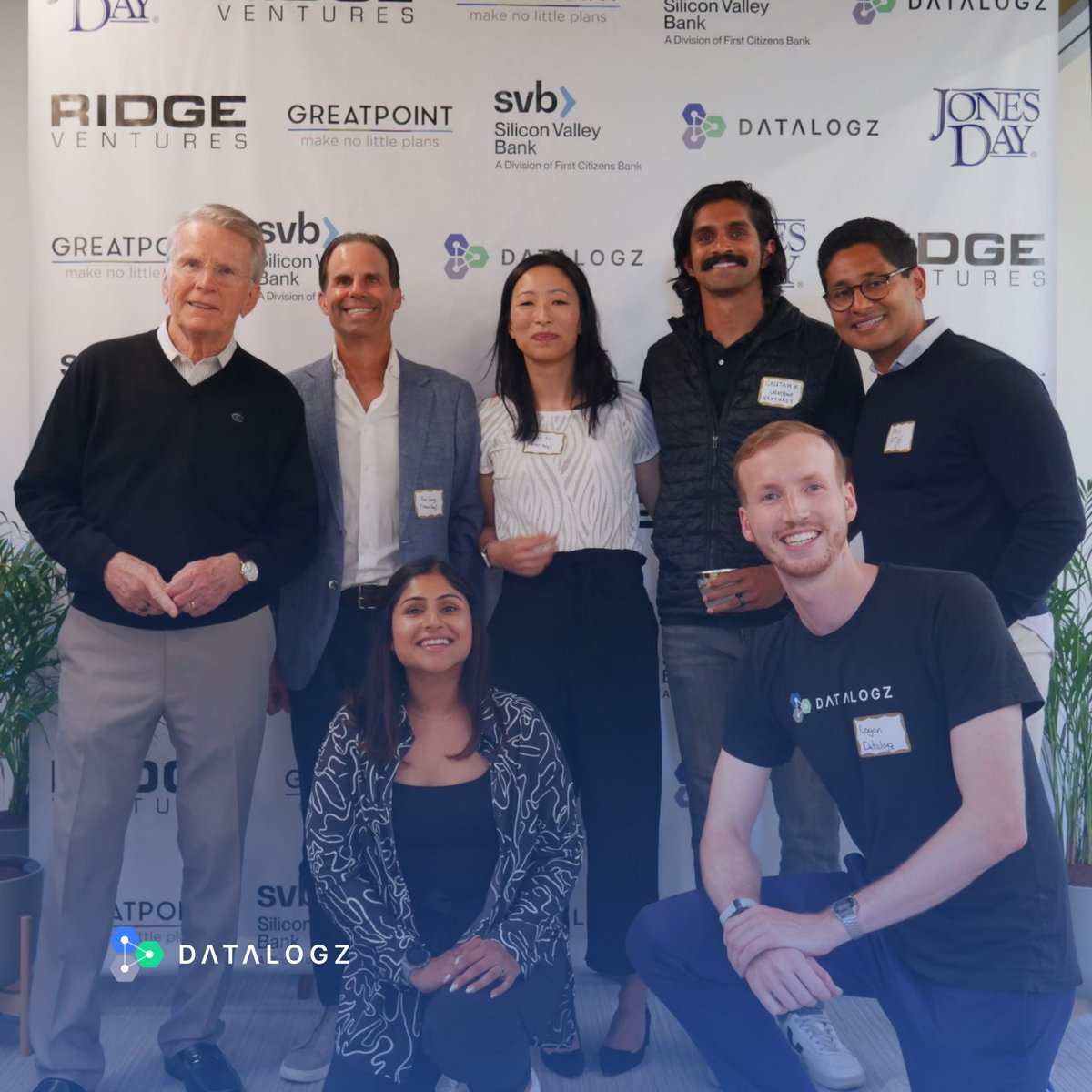 datalogz's tweet photo. Our recent event at the #SnowflakeSummit in #SanFrancisco was a huge hit! 🚀

We extend our heartfelt thanks to our sponsors, @GreatPointVC, @SiliconVlyBank, @ridgevc, and @JonesDay, for their invaluable support. https://t.co/MYUNwIewVC