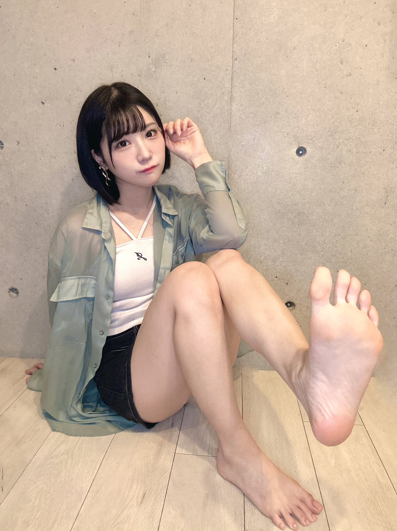 グラビアアイドル足裏 