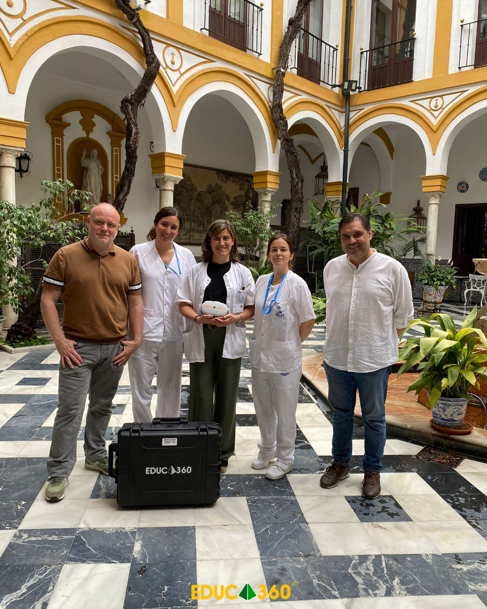 educa360_EdTech's tweet photo. Avanzamos en nuestro #ProyectoREVI para la investigación de los efectos terapéuticos de la #RealidadVirtual 🥽 para el bienestar psicológico de las personas mayores👴👵

Ya en fase de test junto a la Cátedra EduEmer de la universidad @pablodeolavide y @SanJuanDeDiosES

#Educa360 https://t.co/g1z1AHMmZp