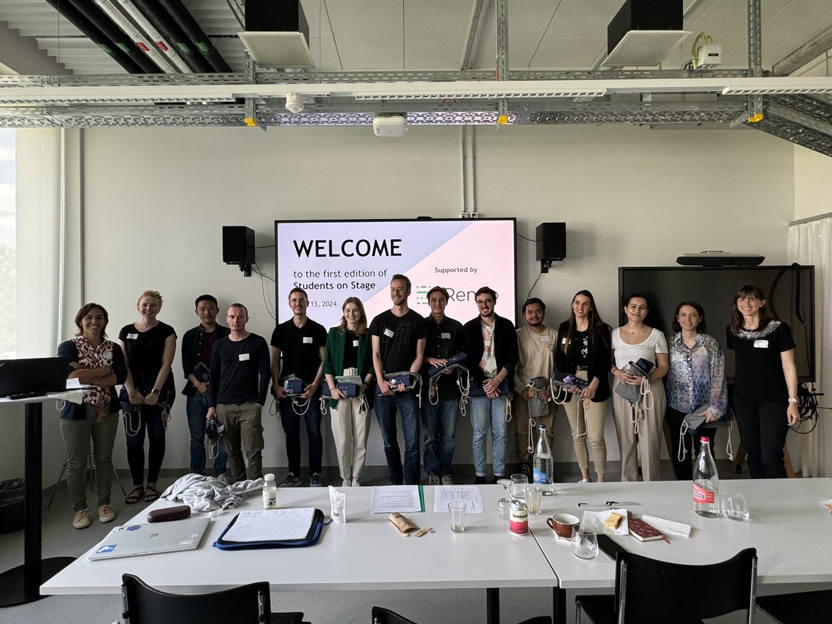 We had a great inaugural 'Students on Stage at the FGCZ' event last week!

Congratulations to <a href="/SchLuk_/">Lukas Schwyter</a> for winning the best presentation award from <a href="/renuo/">Renuo AG</a> 

Stay tuned for the second edition...