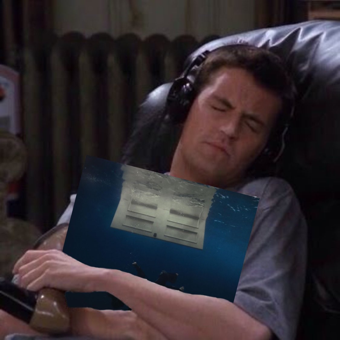 overrheatedd's tweet image. my comfort album fr