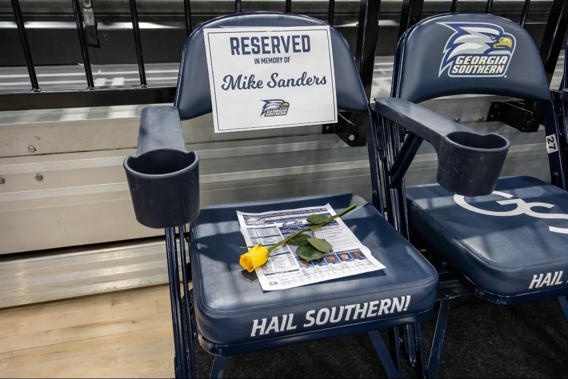 Might have gotten a little help from a friend up above - you're definitely missed around here
#TrueBlue #HailSouthern