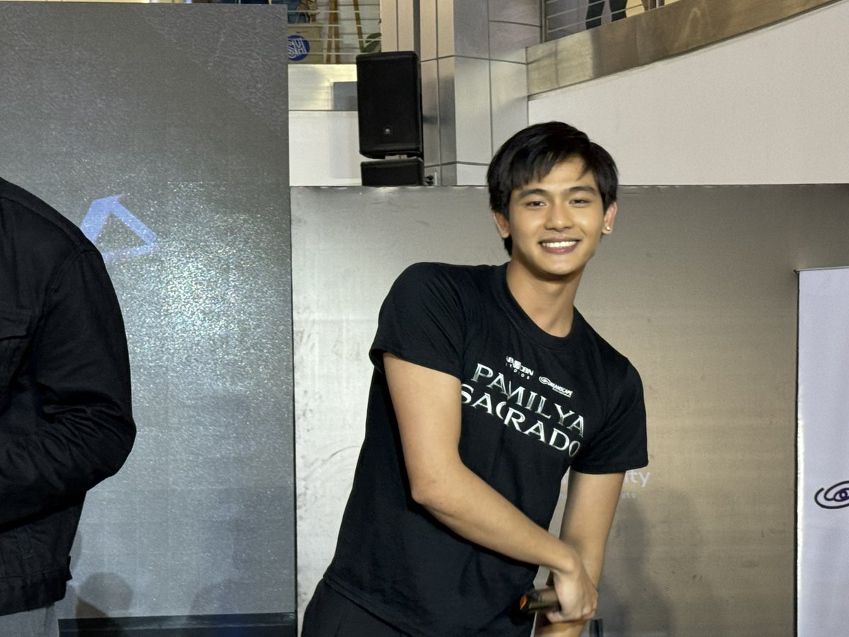 Dustine Mayores 
<a href="/dustinemayores9/">Dustine Mayores</a> 
#PamilyaSagrado 8:4PM
#DustineMayores #DustinePamilyaSagrado #CaloyGalang
#PSKapatiran