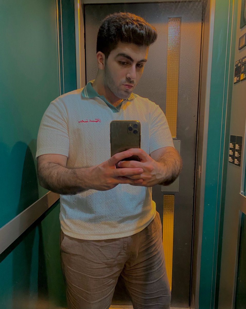 aesthetiCalvin_'s tweet photo. fit check https://t.co/sTjEaRDNFr