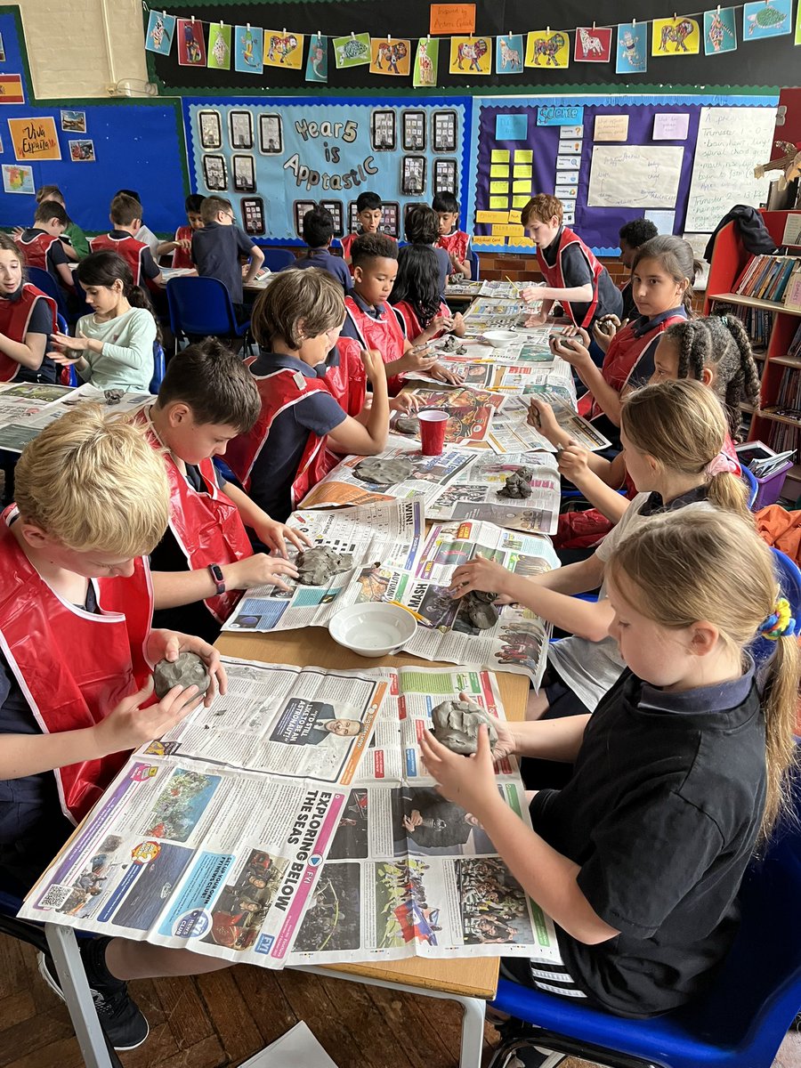 Y5@fircroft.family tweet media