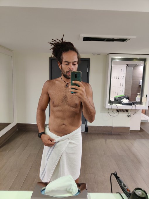 Watch J - TheMeat - 🇬🇧 lad in 🇹🇭's leaked NSFW photo on TwXstars