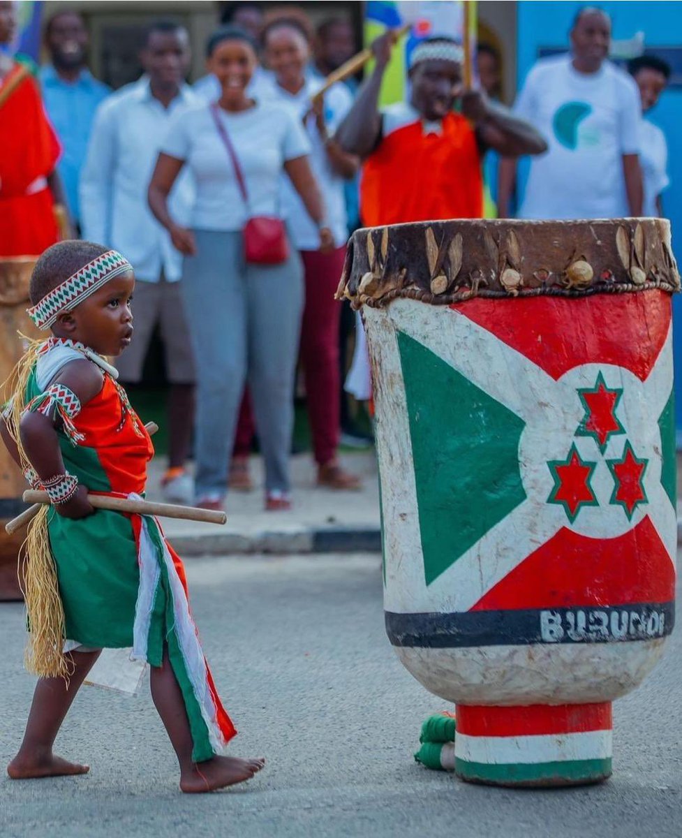 IamMzilikazi's tweet photo. PRIDE: As for me and my family, everyday is Afrika Day and we celebrate Afrika without a shame #CelebrateAfrika 20 https://t.co/6KziQCpGMT