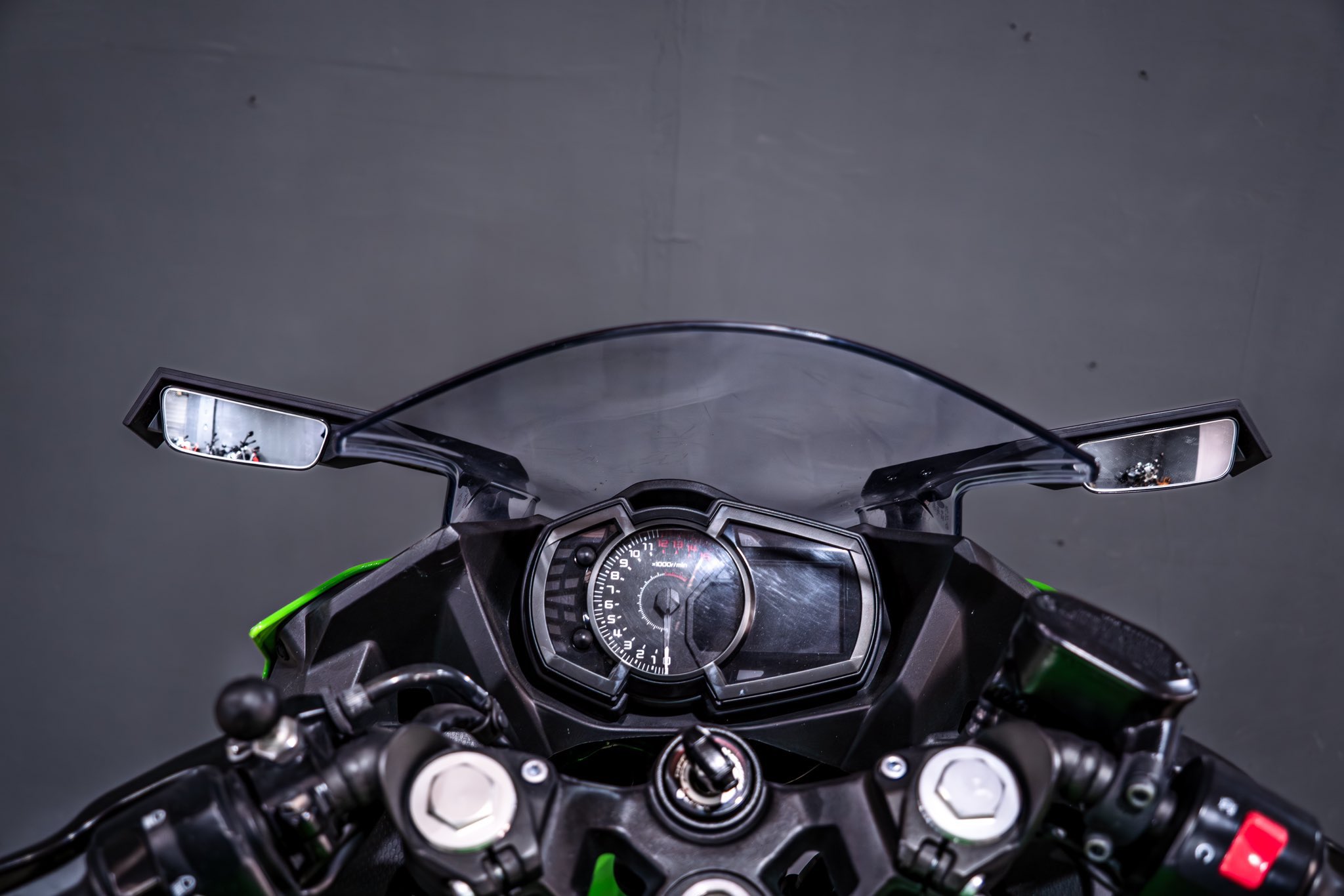 年末年始セール　Speedergreyニンジャ250/400専用ウィングミラー Speedergrey カワサキニンジャZX-25R/ZX-4Rシリーズ専用 大型