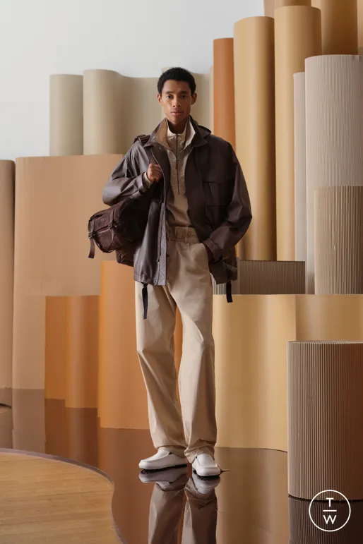 thinksoffashion's tweet photo. Tod's SS25 Menswear
Like the Fendi color palette everything in this collection is to me, these are my favorite looks from the collection but there are too many options. https://t.co/xTUhlrBH0K