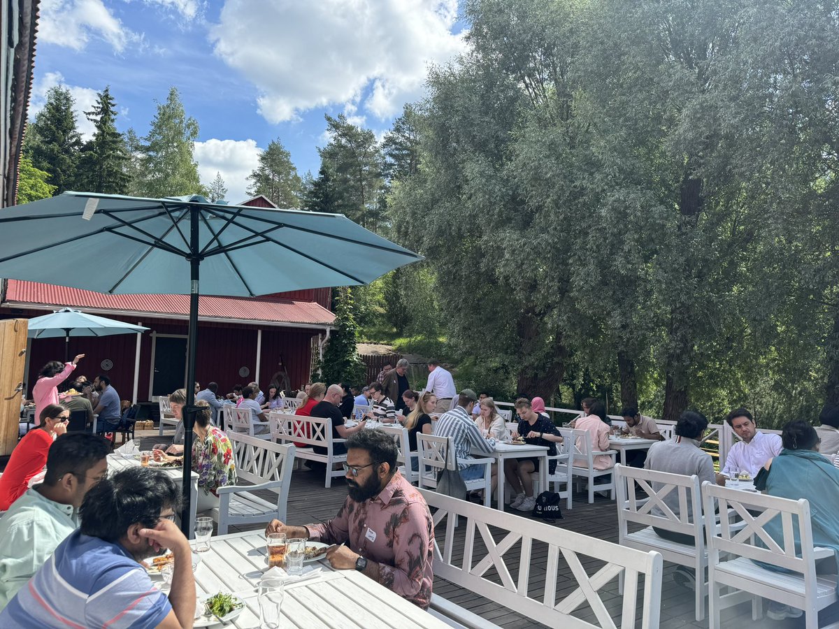 smnyla's tweet image. Four years ago at the @LUTsoftware strategy day, we decided to grow in number and quality, and to become the happiest software engineering department in Finland. Now, we are big, happy (🩷), doing well in publications - and enjoyed an awesome department summer day in Hollola (: