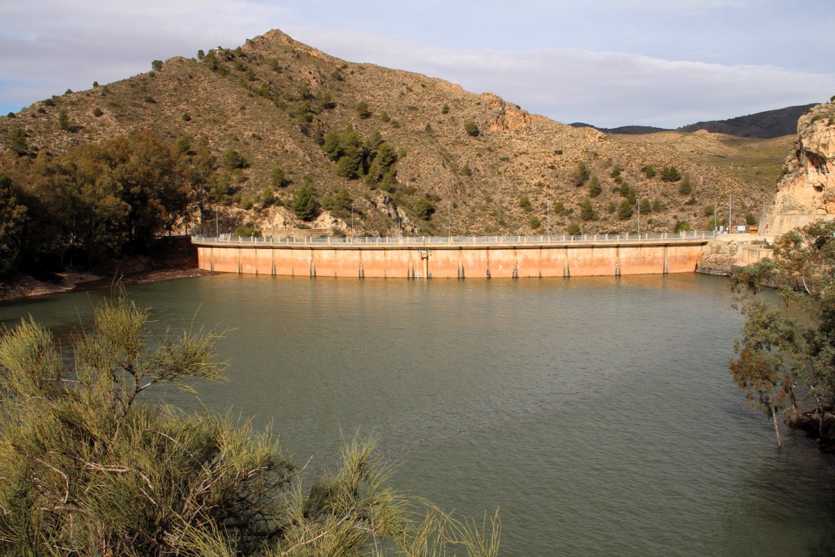 chsriosegura's tweet photo. La @chsriosegura adjudica el mantenimiento, conservación, ayuda y explotación de la central hidroeléctrica de #Talave
🔌Reparación y mantenimiento de maquinaria, motores, transformadores, generadores y distribución eléctrica
🥤Explotación depuradora y aguas residuales
🗓️24 meses https://t.co/eNkQEJ9nNM