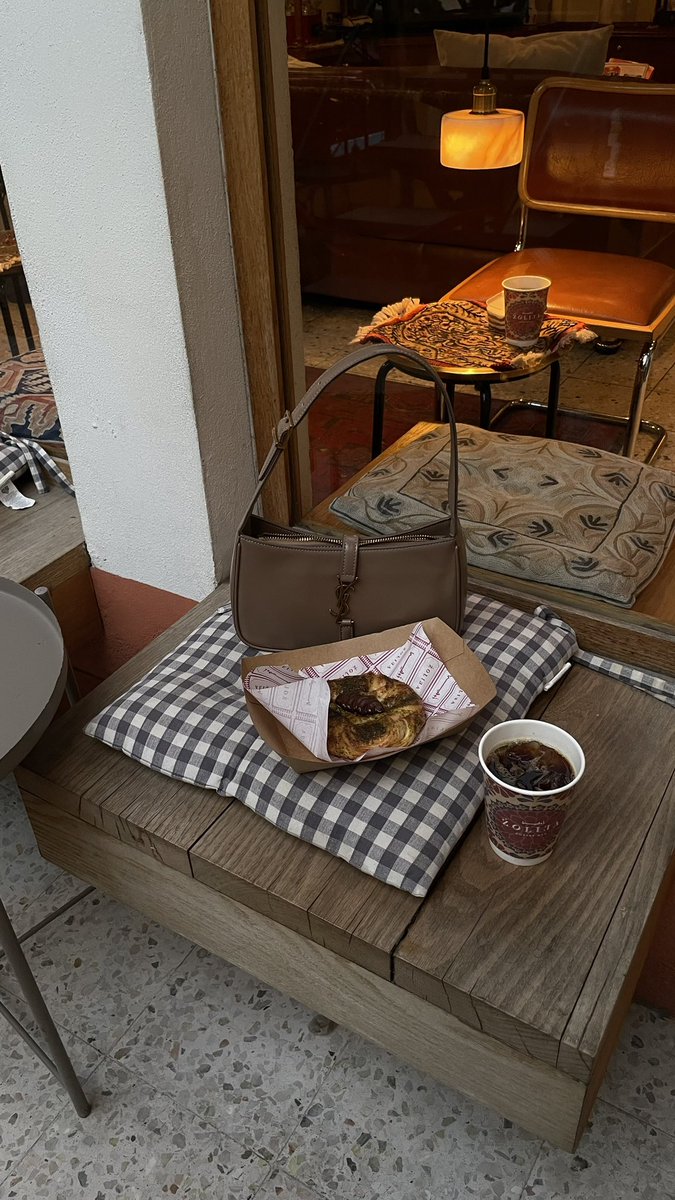 sh_abd222's tweet photo. قهوه بين احياء الخبر ☕️ https://t.co/RCDP3OFmPi