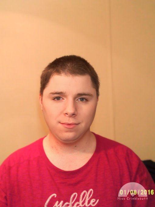 Sharing these photos of myself before I started HRT because I want to inspire anyone who may be struggling<a href="/tag/transgender"class="tags"><span>#transgender</span></a><a href="/tag/jff"class="tags"><span>#jff</span></a><a href="/tag/transwoman"class="tags"><span>#transwoman</span></a><a href="/tag/transpositivity"class="tags"><span>#transpositivity</span></a>
