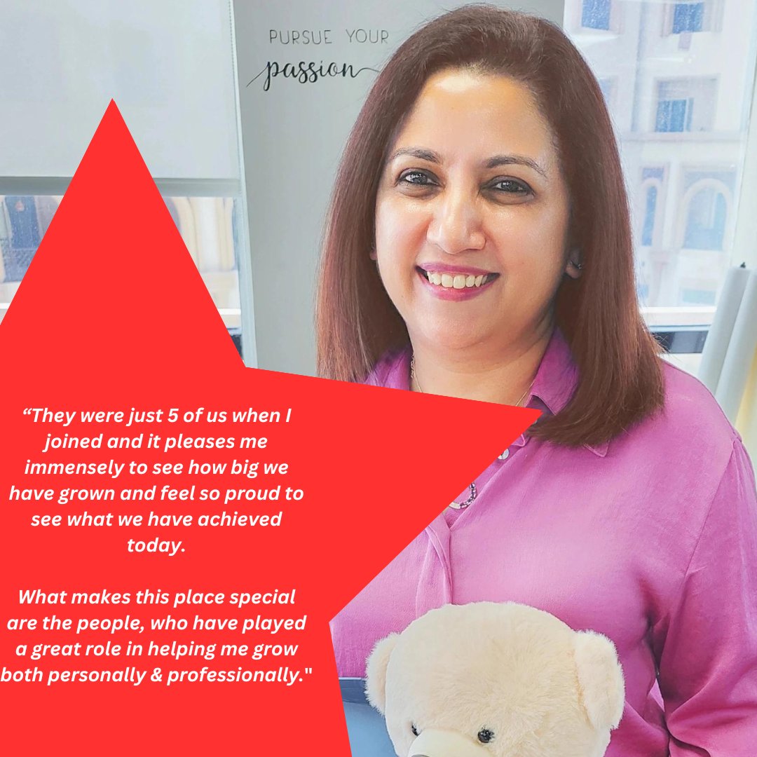 Craig_Int's tweet image. Excited to share that several members of our Dubai team have achieved a Five Year Long Service Award. 

Steve Gibson, regional director for The Middle East, Bijili Kiran, team leader, Camille Buenaluz, senior buyer and Cecille Cabral, in our accounts team, all received awards.