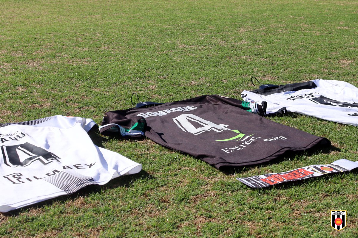 4⃣ <a href="/ManuelBonaque/">ManuelBonaque</a> ⚪️⚫️©️

#Bonaque2025