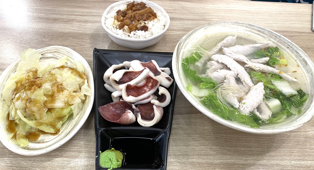 FreeJoe1111's tweet photo. Join me? 😋 https://t.co/Eid7HiXCKa