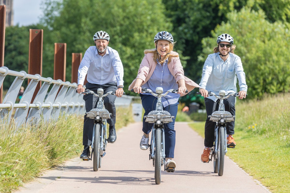 myworcester's tweet image. Beryl Bikes have been launched in Worcester today.
In partnership with Worcester City Council, the scheme will comprise 175 e-bikes and 50 pedal bikes. These will be available to hire from a network of 53 Beryl Bays.
Read more here 👉worcester.gov.uk/news/new-bike-…