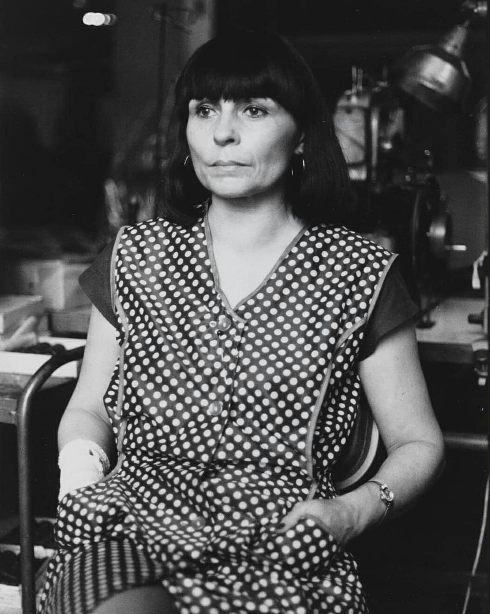 ‘What I find beautiful is to be open to the moment. This is exactly what I want people to feel when they look at my photos: to be open in order to see this particular moment.’ - Helga Paris 📸 

📷 Women at the Treff-Modelle Clothing Factory, 1984 bit.ly/3KIFRvg