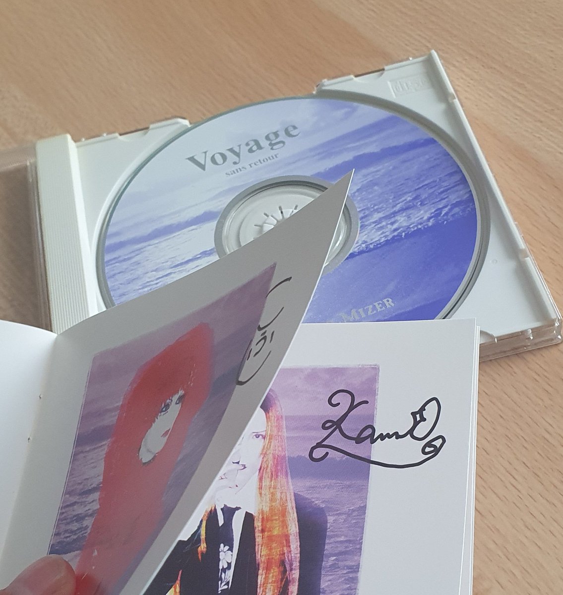 Here's a TREASURE A MALICE MIZER Voyage CD signed by all