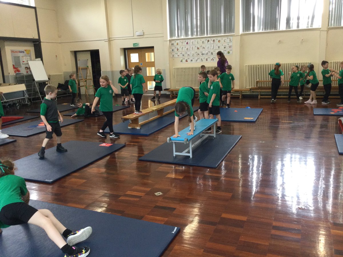 Y1EngMartyrs's tweet photo. Y1 enjoying gymnastics. #PEatEM https://t.co/FyoI49aHTu