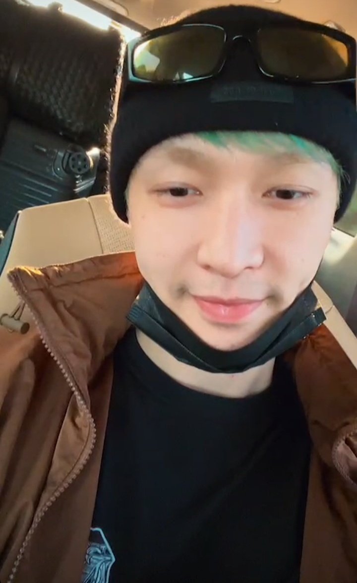 awae_chen21's tweet photo. Sumobra ang kapogian eh!! @layzhang 🫶 https://t.co/JfygS0uuVm