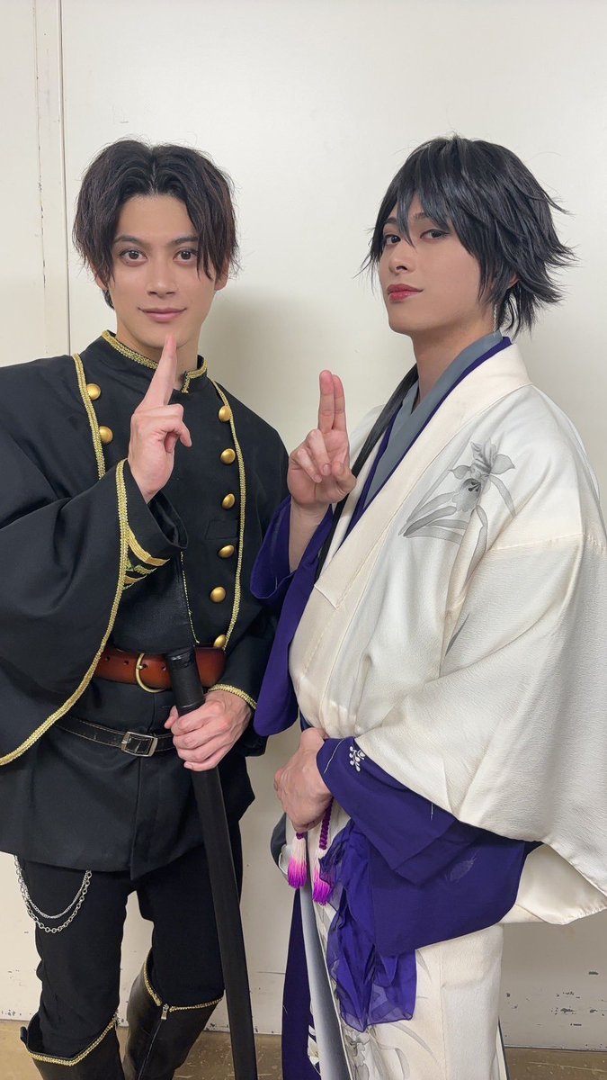 suna_syu_'s tweet photo. 鬼神の影法師-玲瓏万華篇-
本日士門登場！！楽しかった！
鬼神の影法師改めて最高の舞台です。残り9公演。応援よろしくお願いします！コミカライズもするのでお楽しみに。 https://t.co/6yZKyE0Vmd