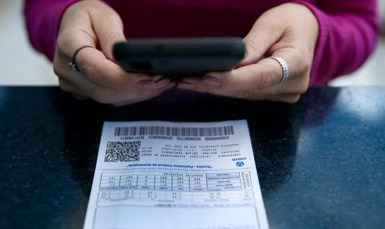 oalagoano_'s tweet image. Nova lei institui tarifa social de água e esgoto para pessoas de baixa renda
-oalagoano.com.br/noticias/2024/…
Nosso Instagram📷
instagram.com/oalagoano.ofic…
#tarifasocial #baixarenda #bolsafamilia #aguaeesgoto #saneamento #oalagoano