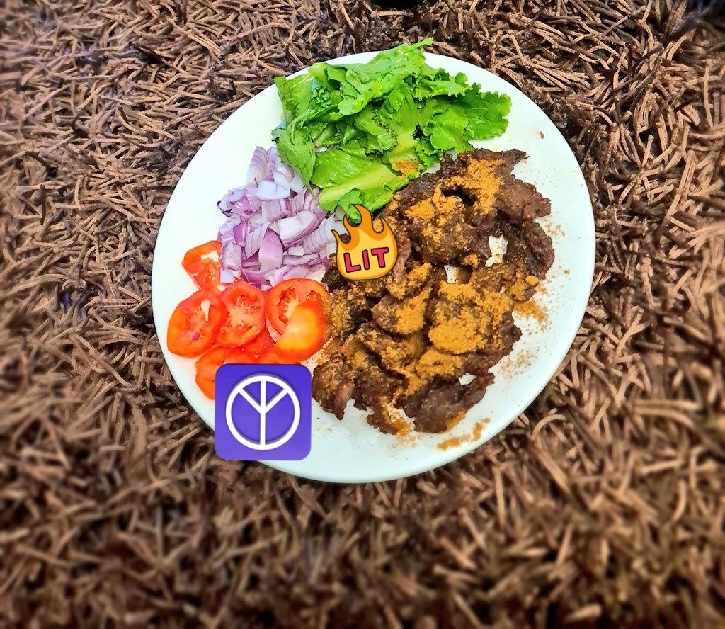 PapiSneh101's tweet photo. Suya night.
Bon Appétit 😍
Nothing beats homemade cooking 🍳
#wellness #healthylifestyle #chefD #Menthatcooks https://t.co/sOzkZmOa1b