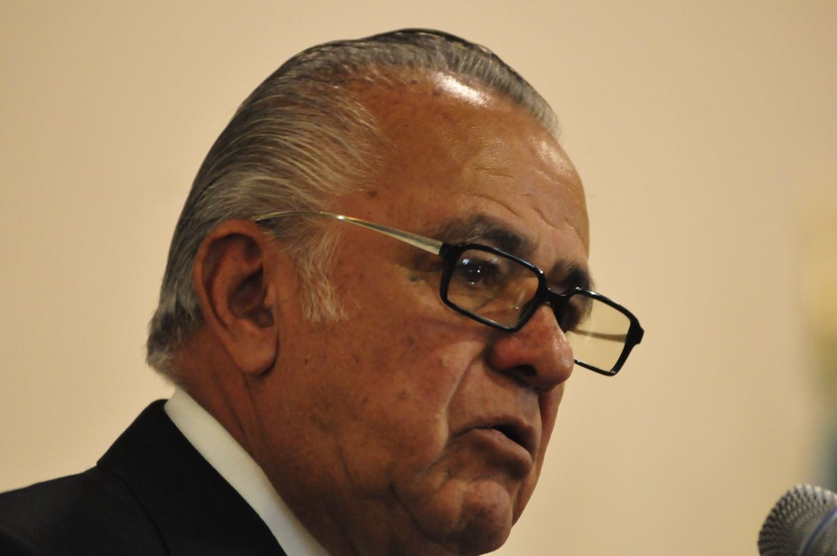 17 de junio de 1938.- Nace en la Ciudad de México, Luis Horacio Salinas Aguilera, quien sería Presidente Municipal de #Saltillo 1973-1975 y Diputado Federal. Fundador y Presidente de “El Diario de #Coahuila”.