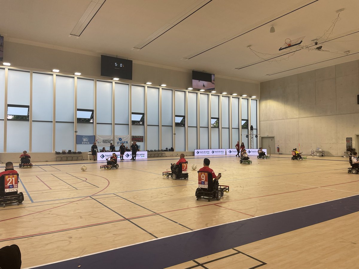 Championnat européen de foot fauteuil à Issy les moulineaux, La France est représentée par l’équipe de Châtenay-Malabry 
Le sport maillon social de l’inclusion 🙏🙏
