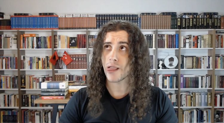 Peygamberimiz Hz. Muhammed (sav) hakkında hadsizce konuşan Diamond Tema isimli şarlatan derhal tutuklanmalıdır !

 #DiamondTemaTutuklansın