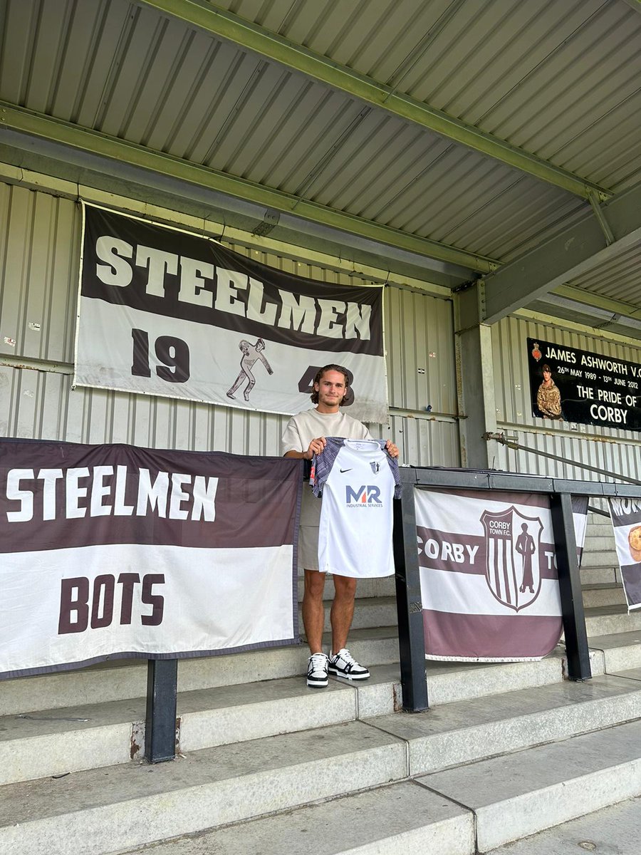 corbytownfc's tweet image. They say you should never fall in love with a loan player

Well we did

And now he&apos;s ours!

Welcome back @reuben_m9

#WeAreCorby