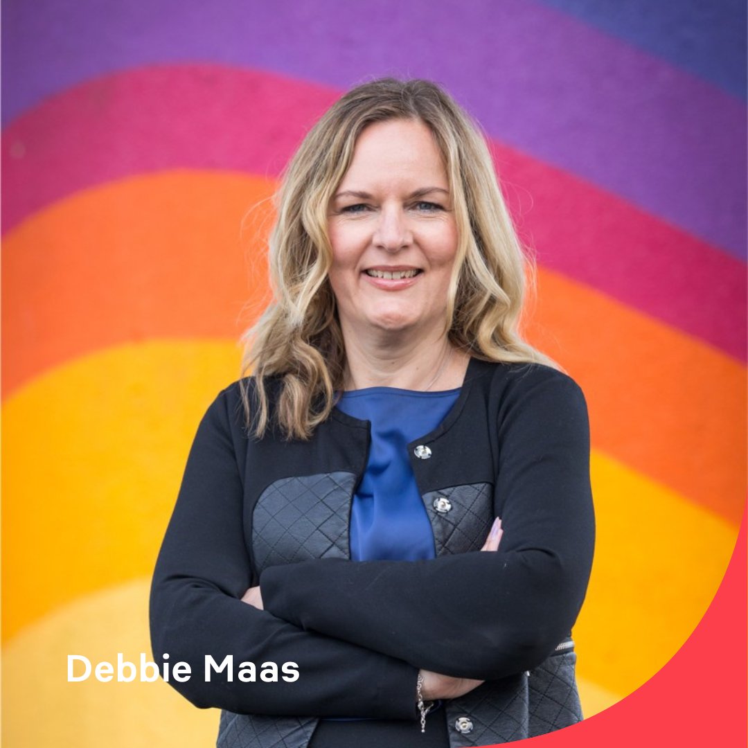 DeRodeHoed's tweet image. 25 juni gaan we in gesprek over huiselijk geweld als probleem van de samenleving.  
Te gast zijn 𝗗𝗲𝗯𝗯𝗶𝗲 𝗠𝗮𝗮𝘀, 𝗥𝗶𝗻𝗸𝗲 𝗩𝗲𝗿𝗸𝗲𝗿𝗸, 𝗔𝗹𝗶𝗰𝗲 𝗚𝗼𝗼𝗿𝗲𝘀. Meer info &amp;amp; ticket: rodehoed.nl/programma/opge… #huiselijkgeweld