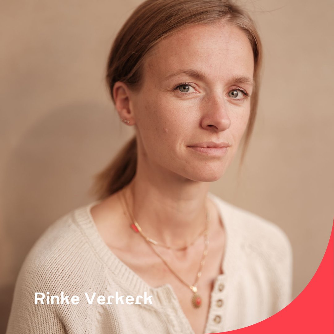 DeRodeHoed's tweet image. 25 juni gaan we in gesprek over huiselijk geweld als probleem van de samenleving.  
Te gast zijn 𝗗𝗲𝗯𝗯𝗶𝗲 𝗠𝗮𝗮𝘀, 𝗥𝗶𝗻𝗸𝗲 𝗩𝗲𝗿𝗸𝗲𝗿𝗸, 𝗔𝗹𝗶𝗰𝗲 𝗚𝗼𝗼𝗿𝗲𝘀. Meer info &amp;amp; ticket: rodehoed.nl/programma/opge… #huiselijkgeweld