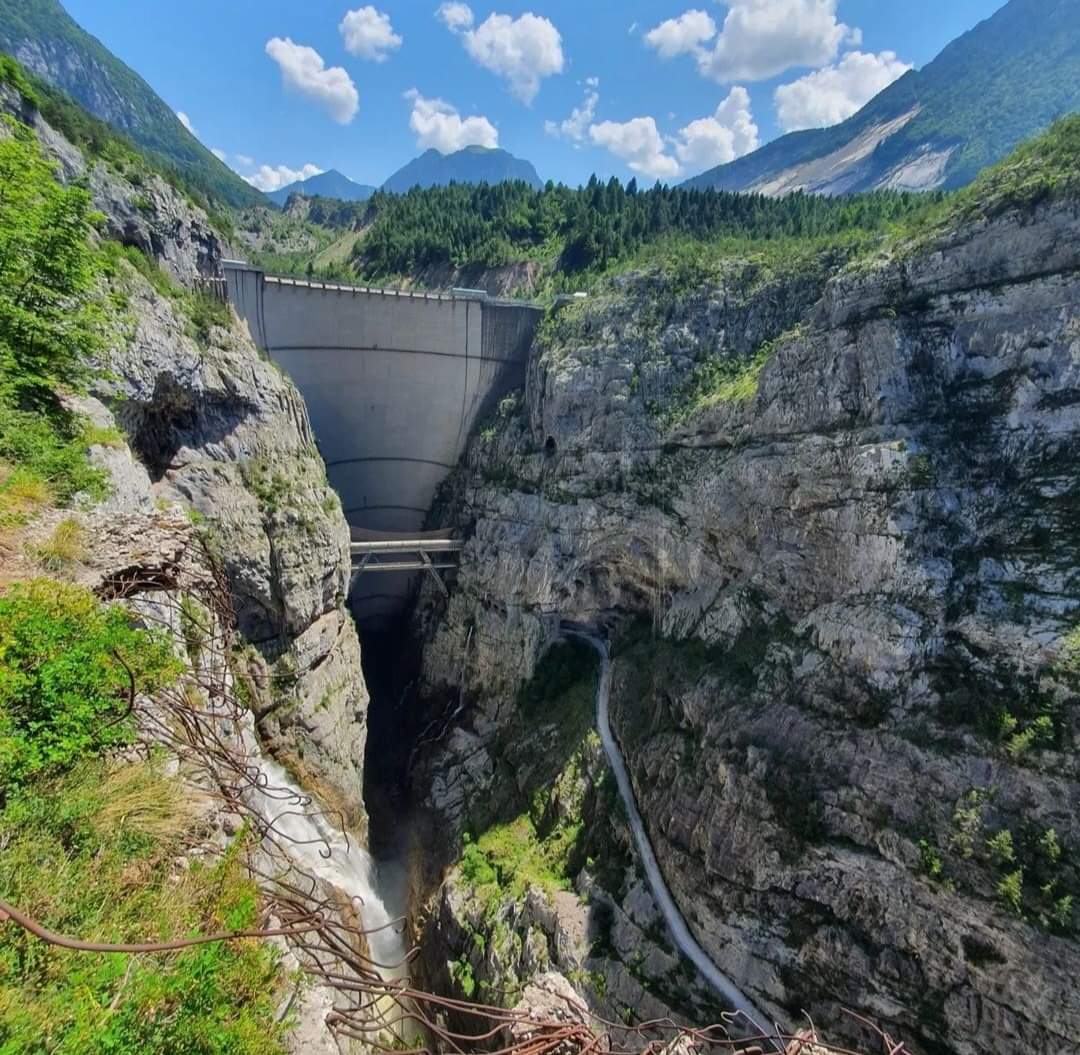 parcoDF's tweet photo. ℹ️AGGIORNAMENTO GIUGNO/LUGLIO/AGOSTO/SETTEMBRE 2024 Visite guidate alla diga del Vajont e ai luoghi della memoria con le guide naturalistiche del Parco Dolomiti Friulane.
https://t.co/3iLV4kCPEz

#vajont #ertoecasso #pernondimenticaremai https://t.co/RoXh0MKBmF