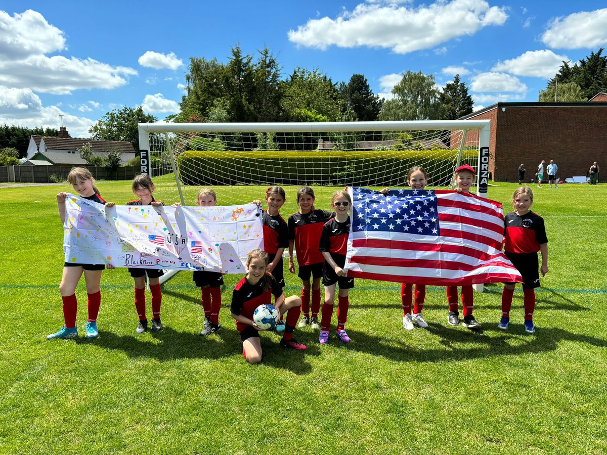 Year 3 &amp; 4 girls had a brilliant time at the football festival today! They looked amazing in our new team kit too ⚽️ <a href="/ssp_shenfield/">SSP Shenfield</a>