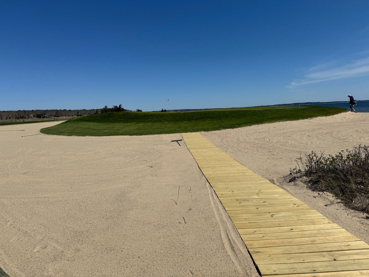 AUransel's tweet photo. @LinksGems Downright impossible to do without a drone. But what a fun place to be, especially with some good June weather. https://t.co/oQ2OASa2uD