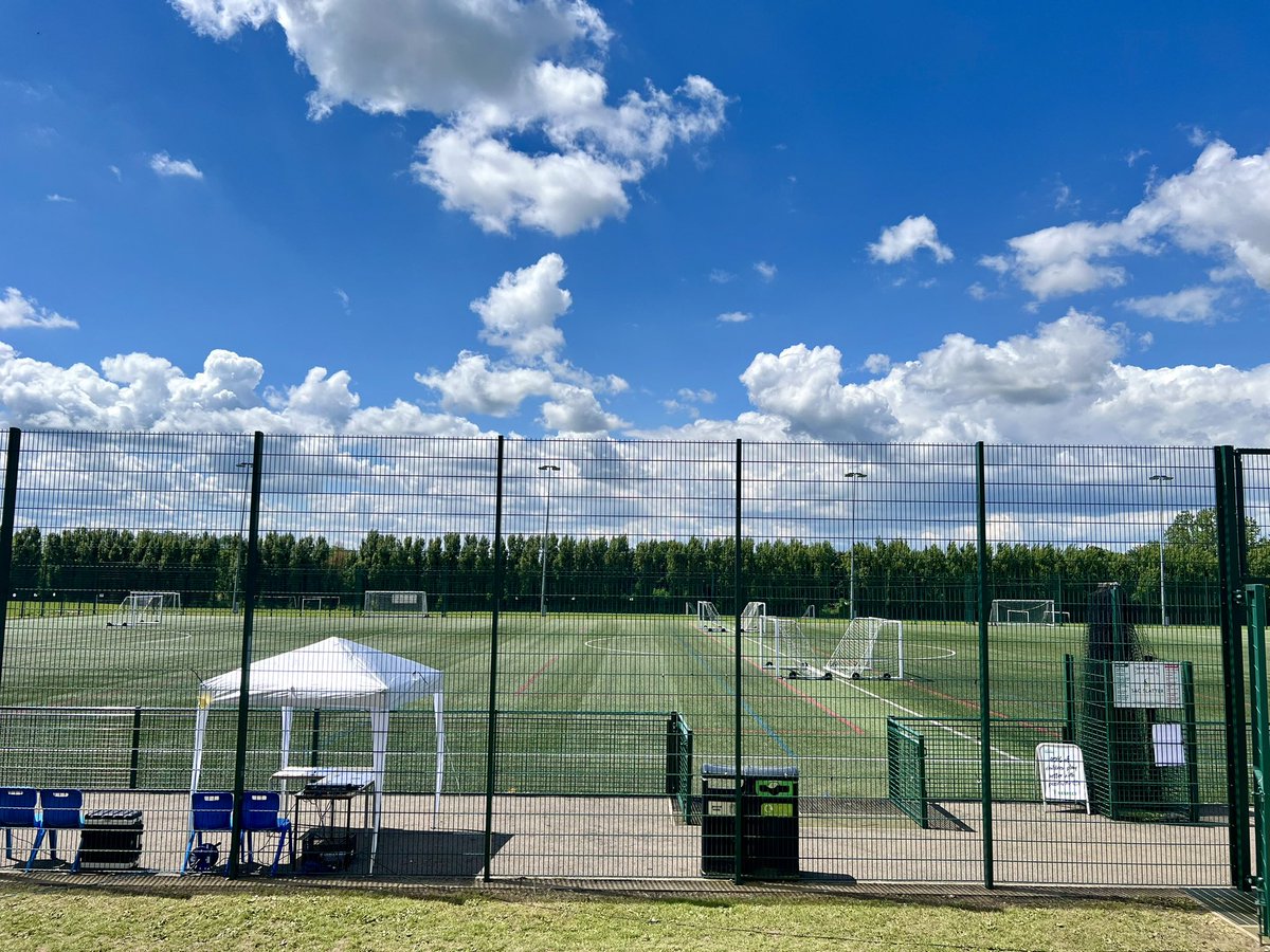 This evening was the first of four MK Schools summer county 6-a-side football tournaments at #SHLASport. ☀️ 

Our boys won their group before losing on penalties in the semi finals to eventual winners <a href="/hazeleyacademy/">@hazeleyacademy</a> - a huge well done to all who took part. 👏🏼 ⚽️