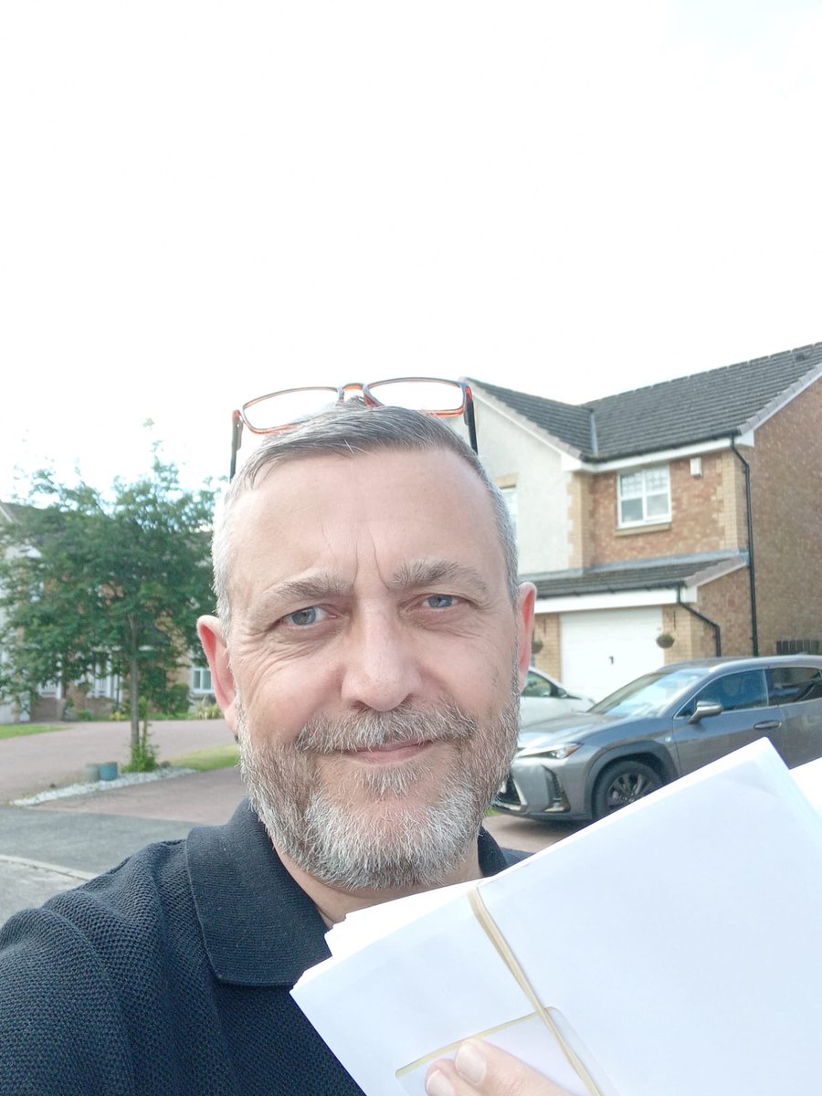 StevenBonnarSNP's tweet photo. Thank you to the #ActiveSNP team
our across Coatbridge and Bellshill today and this evening 👏🏻

All working to re-elect a strong local champion who will always put #Coatbridge and #Bellshill first. 

Good responses for @theSNP on the doors 🚪🗳️ 

#VoteBonnar #VoteSNP https://t.co/n5qif7rXQB