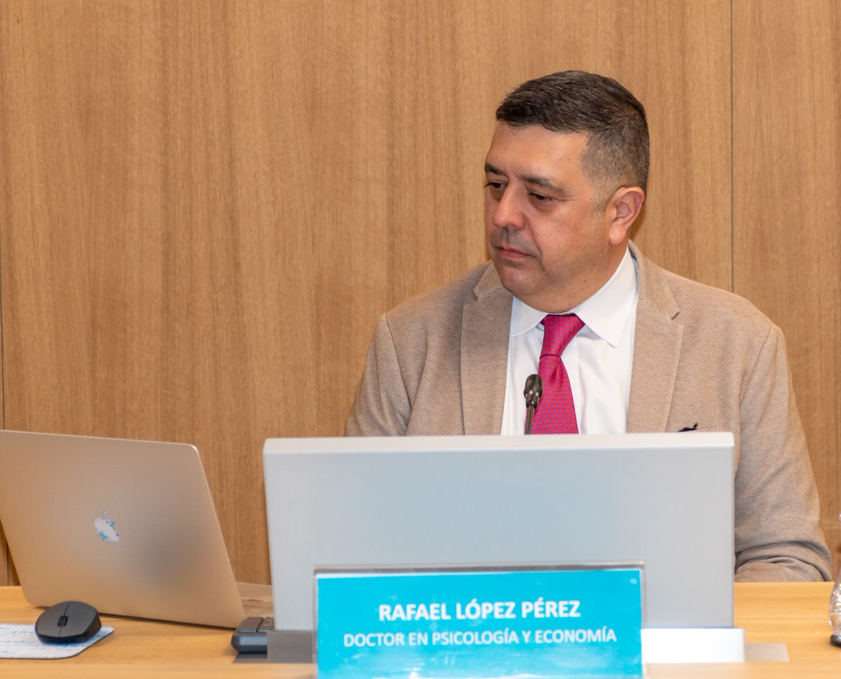 Colegio Oficial de la Psicología de Madrid tweet media