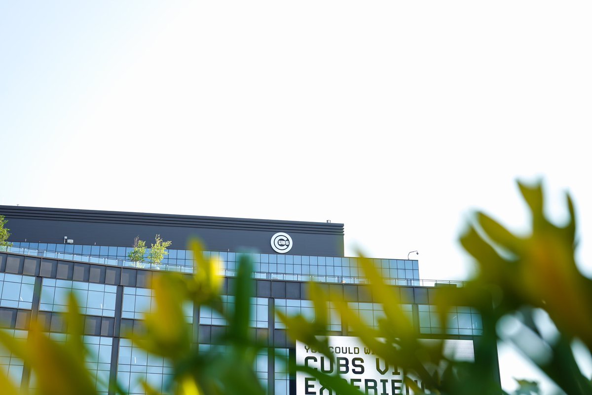 Wrigley is ready for the #sportsprsummit! We are excited to welcome our participants to this iconic venue today! 

#wrigleyfield #sportsprsummit #chicagocubs