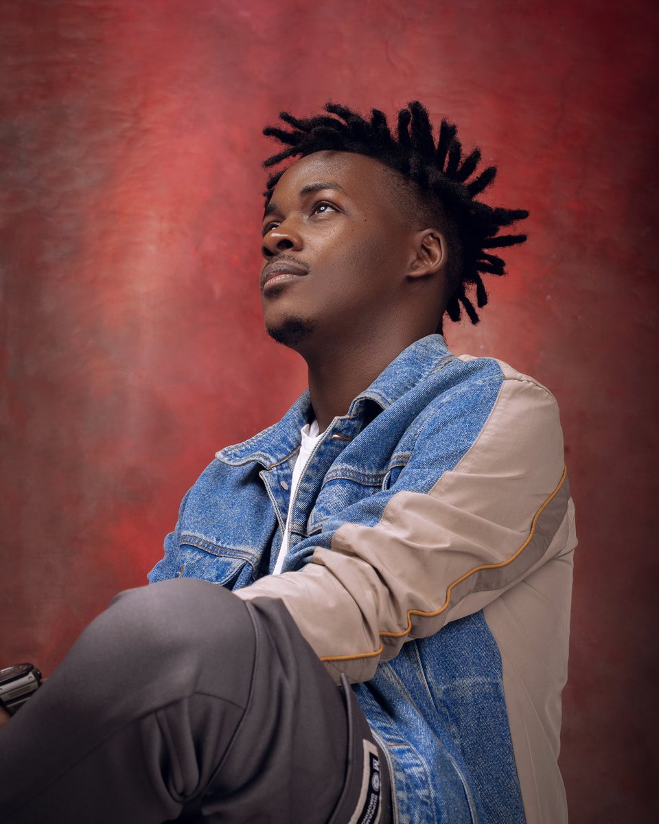 Allow these pictures to reach your soul..

Portraits of an artist🔥