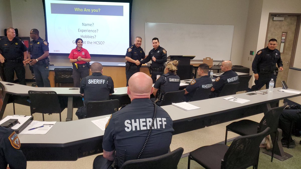 Happy Monday! Assistant Chief Tony Huynh along with several Command Staff members welcome a new Lateral cadet class at the Training Academy.  Thank you for choosing the Harris County Sheriff's Office!