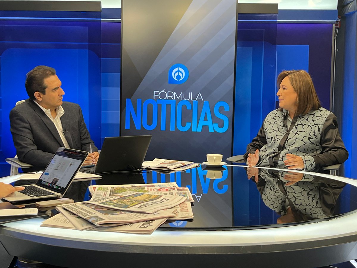 CiroGomezL's tweet photo. En el estudio de #PorLaMañana @XochitlGalvez, excandidata presidencial de la coalición "Fuerza y Corazón por México". ¿Qué sigue para ella? https://t.co/9XYJMGgEdw