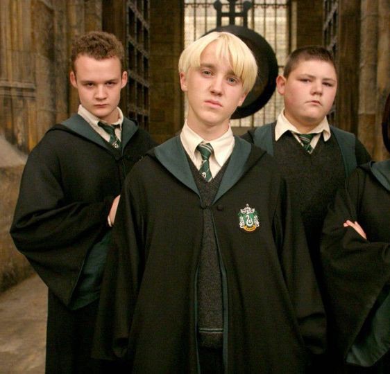 ᅟᅟ𝒂𝒛𝒖𝒓𝒆 𝑟𝑖𝑑𝑒𝑟 ⸻ 𝓉𝙷𝙴 𝐝𝐚͟𝐫𝐢𝐧𝐠 tweet media