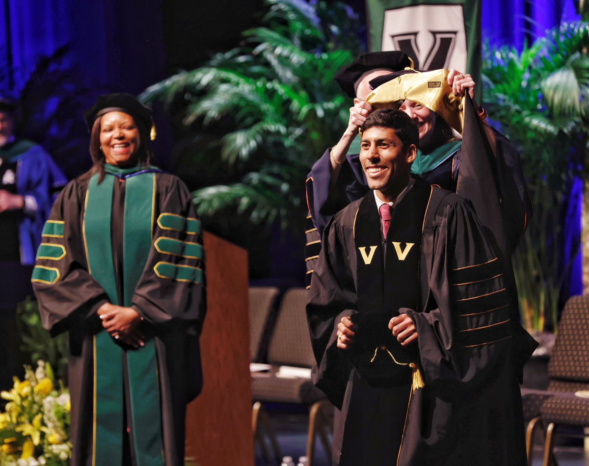 Daniel Ragheb (@daniel_ragheb) on Twitter photo Appreciating recent life events as residency arrives. One moment I’ll cherish is the honor of receiving the Tom Nesbitt award from Dr. Nesbitt & <a href="/nashvillemed/">Nashville Medicine</a> at graduation. I can only hope to emulate the qualities describing his father in this award. Now, excited to get to work! Appreciating recent life events as residency arrives. One moment I’ll cherish is the honor of receiving the Tom Nesbitt award from Dr. Nesbitt & <a href="/nashvillemed/">Nashville Medicine</a> at graduation. I can only hope to emulate the qualities describing his father in this award. Now, excited to get to work!