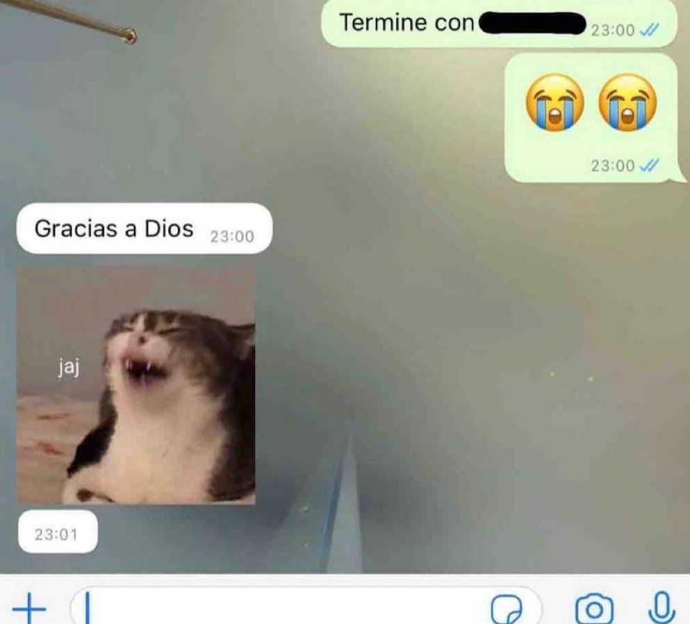 mis amigos consolándome: