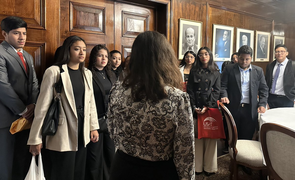 Academia Diplomática del Perú JPC (@academiadiplo) on Twitter photo Alumnos de la <a href="/usatenlinea/">Universidad Católica Santo Toribio de Mogrovejo</a> visitaron las instalaciones de la <a href="/Academiadiplo/">Academia Diplomática del Perú JPC</a>, donde recibieron una charla informativa sobre la formación en la ADP, pudieron conocer de cerca la vida dentro de la academia y el trabajo de un funcionario diplomático.🇵🇪 Alumnos de la <a href="/usatenlinea/">Universidad Católica Santo Toribio de Mogrovejo</a> visitaron las instalaciones de la <a href="/Academiadiplo/">Academia Diplomática del Perú JPC</a>, donde recibieron una charla informativa sobre la formación en la ADP, pudieron conocer de cerca la vida dentro de la academia y el trabajo de un funcionario diplomático.🇵🇪