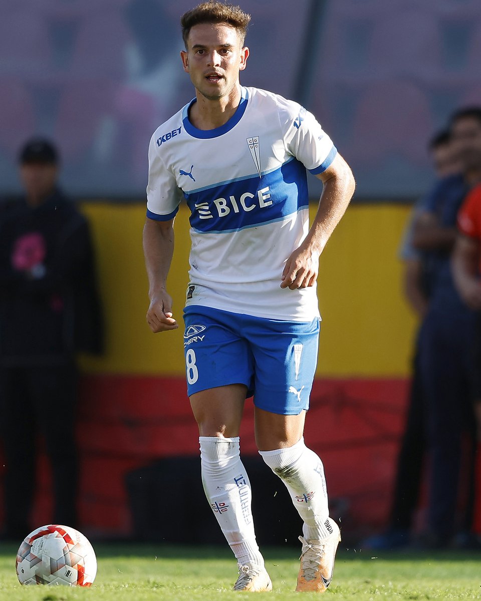 Cruzados's tweet photo. El volante argentino Lucas Menossi dejará de ser jugador de Universidad Católica. El jugador comunicó al Club que, por motivos personales, necesita volver a Argentina. Tras llegar a un acuerdo se determinó, en conjunto, poner fin a su vínculo con la UC.

Lucas se despidió este lunes de sus compañeros y en las próximas horas regresará a Argentina. Universidad Católica agradece los meses que estuvo en la institución y le desea éxito en sus futuros desafíos.