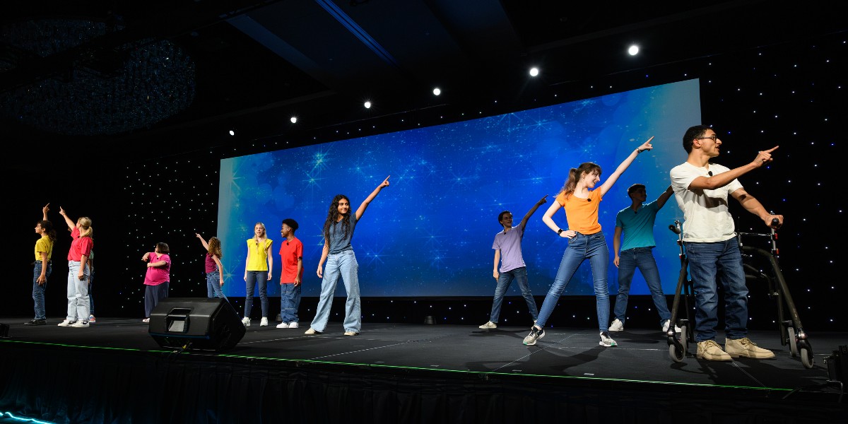PointsofLight's tweet photo. From inspiring performances to heartwarming stories and special guests, the final day of the #PointsofLight24 Conference is best told through photos 📸✨ @jsirangelo @corporalscotty @bondheshamsinc @tutshouston https://t.co/BjTA80hScw